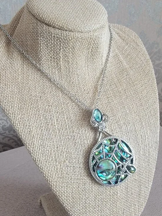 Abalone Spider Web - Picture 3 of 4